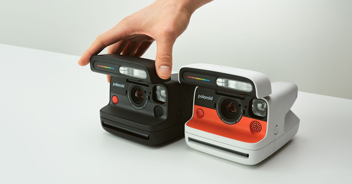 Polaroid Flip Is Here to Give You the Best Shot in a Flash
