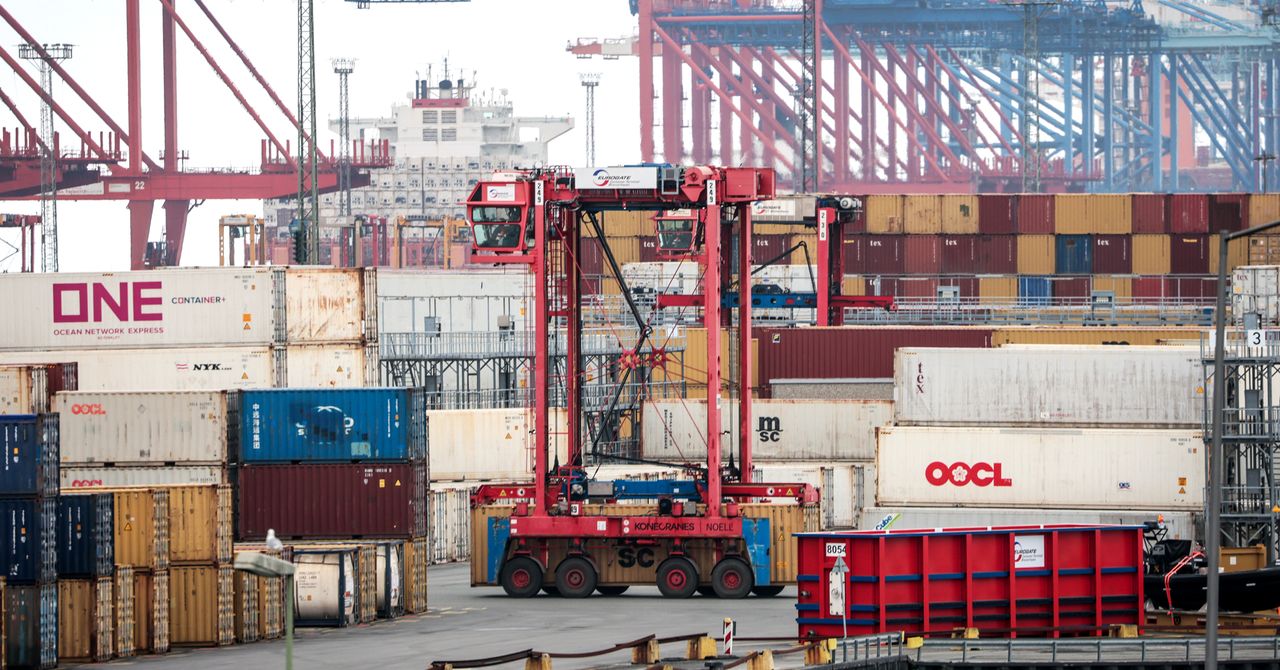The Slowdown at Ports Is a Warning of Rough Economic Seas Ahead