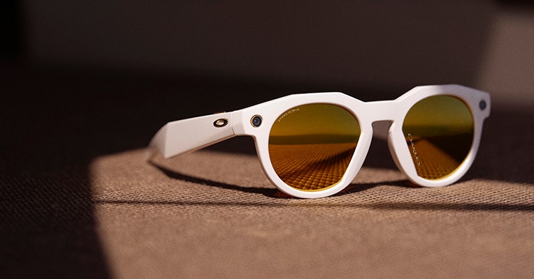 Meta’s Oakley Smart Glasses Have 3K Video—Watch Out, Ray-Ban