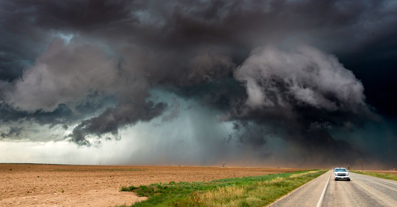 The Viral Storm Streamers Predicting Deadly Tornadoes—Sometimes Faster Than the Government