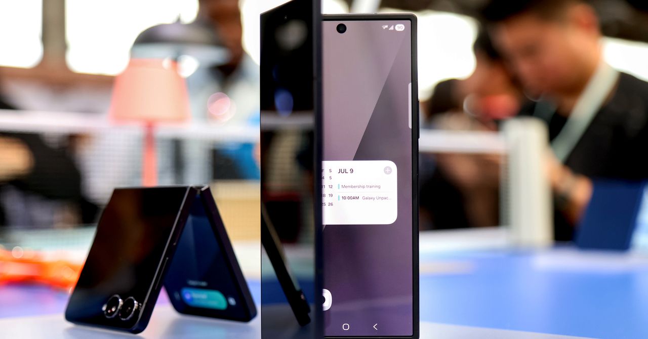 Samsung’s New Phones Show How Far Ahead China Is on Innovation