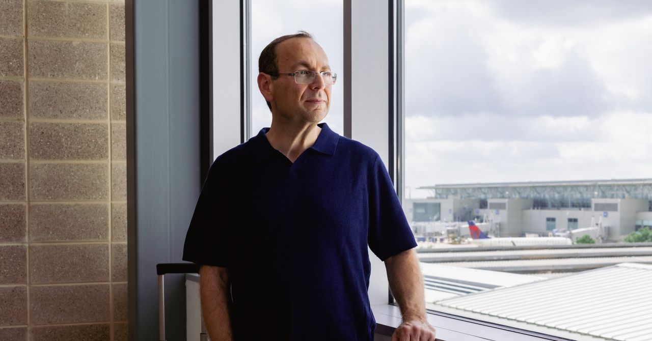 The Internet’s Biggest Travel Nerd Shares Pointers on Points