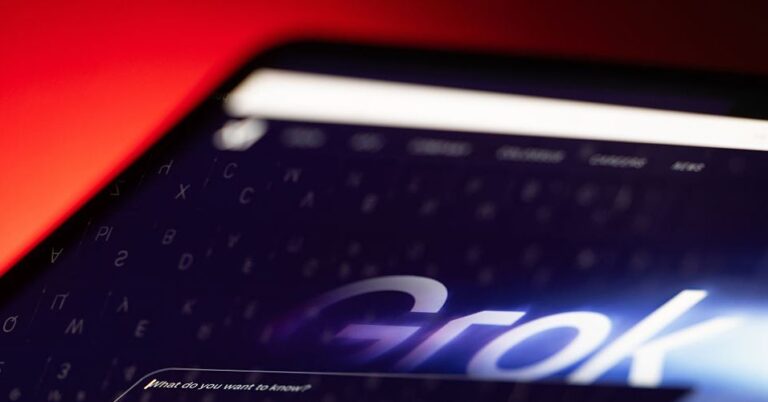 The White House Apparently Ordered Federal Workers to Roll Out Grok ‘ASAP’