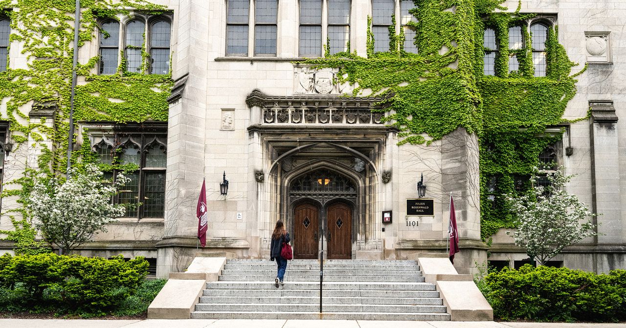 Nuclear Experts Say Mixing AI and Nuclear Weapons Is Inevitable