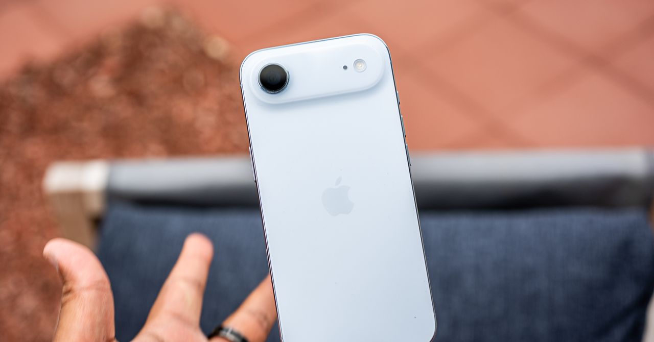 The iPhone Air’s Battery Life Isn’t as Bad as I Thought It Would Be