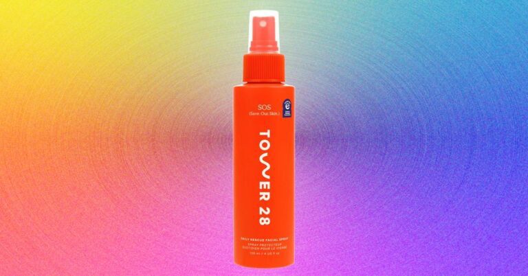 Need a Pick-Me-Up? Try Spraying Your Face With Hypochlorous Acid