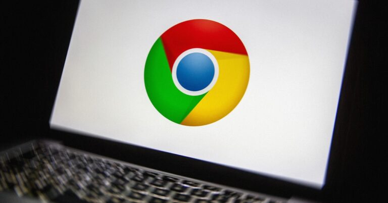 Keep Your Old Laptop Alive by Installing ChromeOS Flex